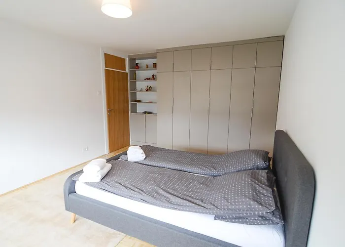 Sunset Square Apartament *